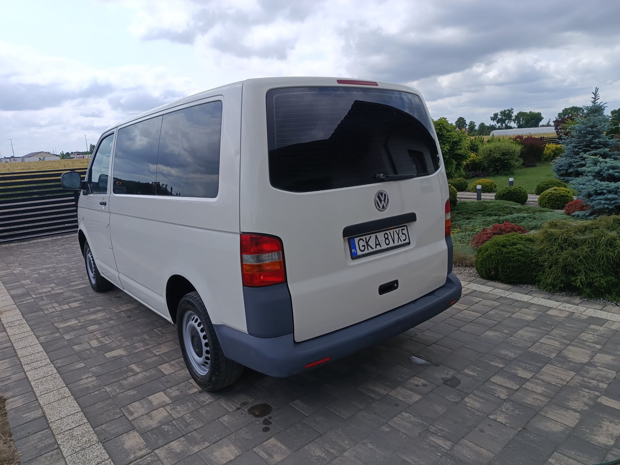 Witam, sprzedam ładnego VW transporter T5 klima.