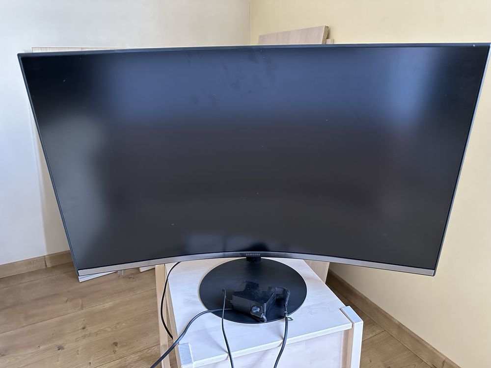 Monitor samsung zakrxywiony 32 cale