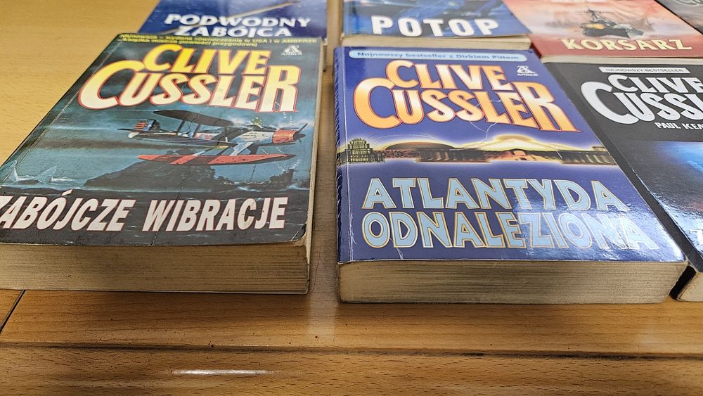 Clive Cussler zestaw 8 ksiazek