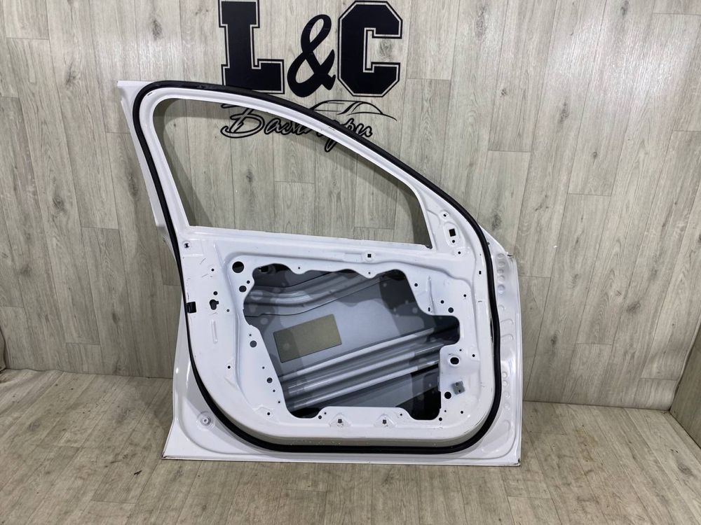 Дверь левая передняя BMW 1 F40 / 2019 2020 2021 2022 2023 г./