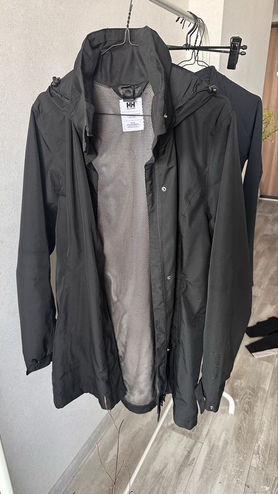 Вітровка helly hansen jack wolfskin