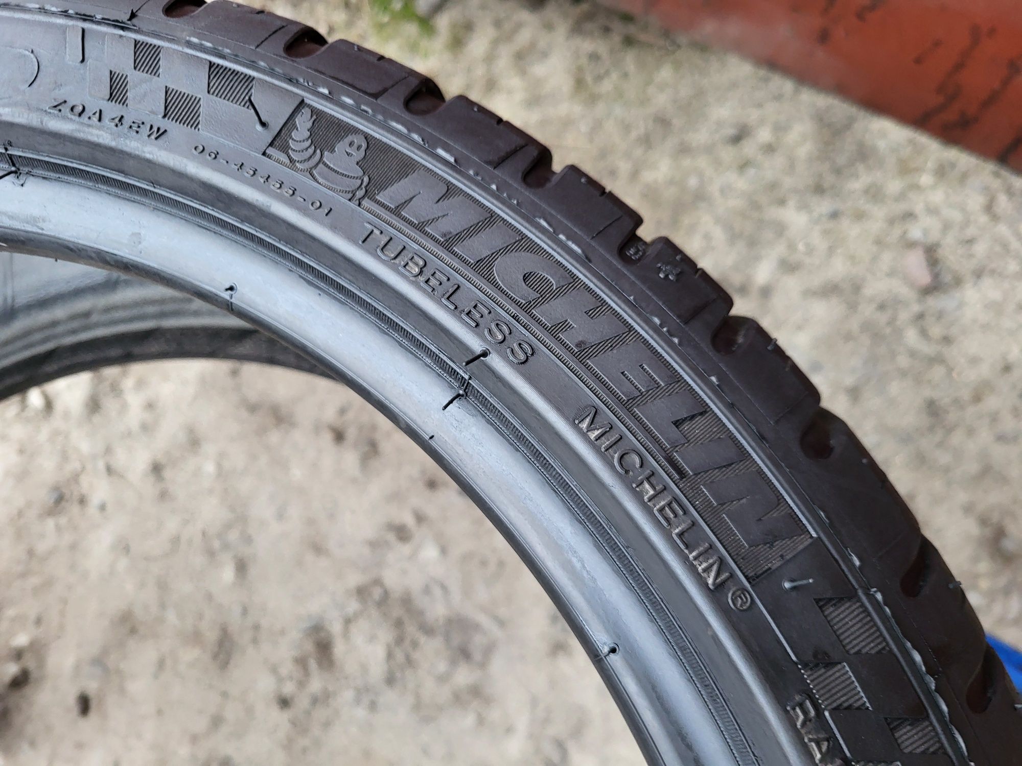 205/40/17 R17 Michelin Pilot Sport 3 4шт ціна за 1шт шини