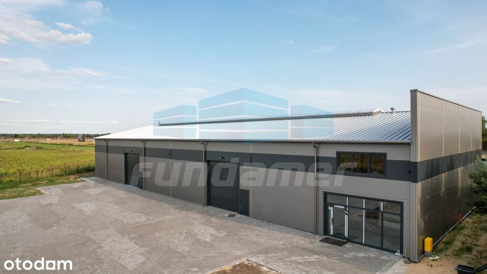 Nowy budynek magazynowy zjazd S7 Dawidy B, kolejka