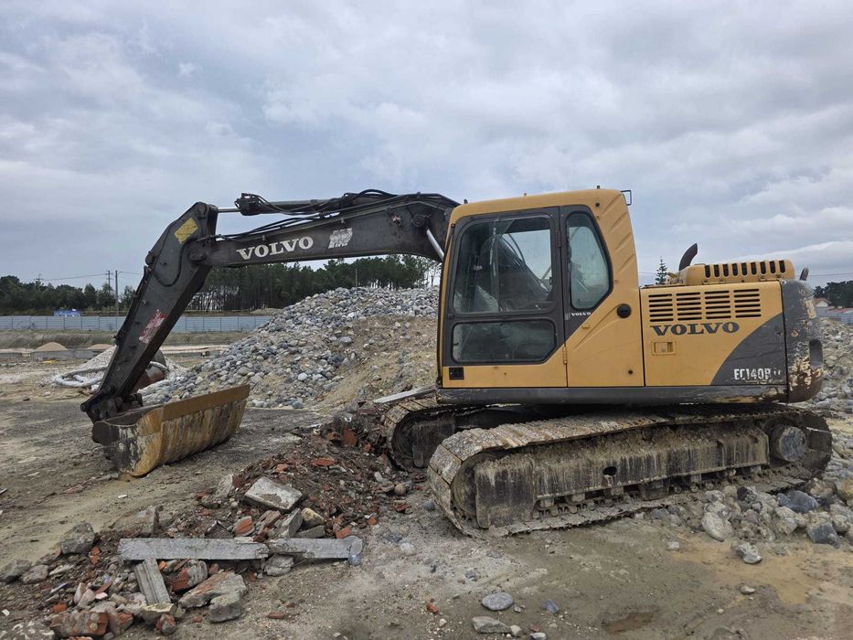 Giratória Volvo EC140B