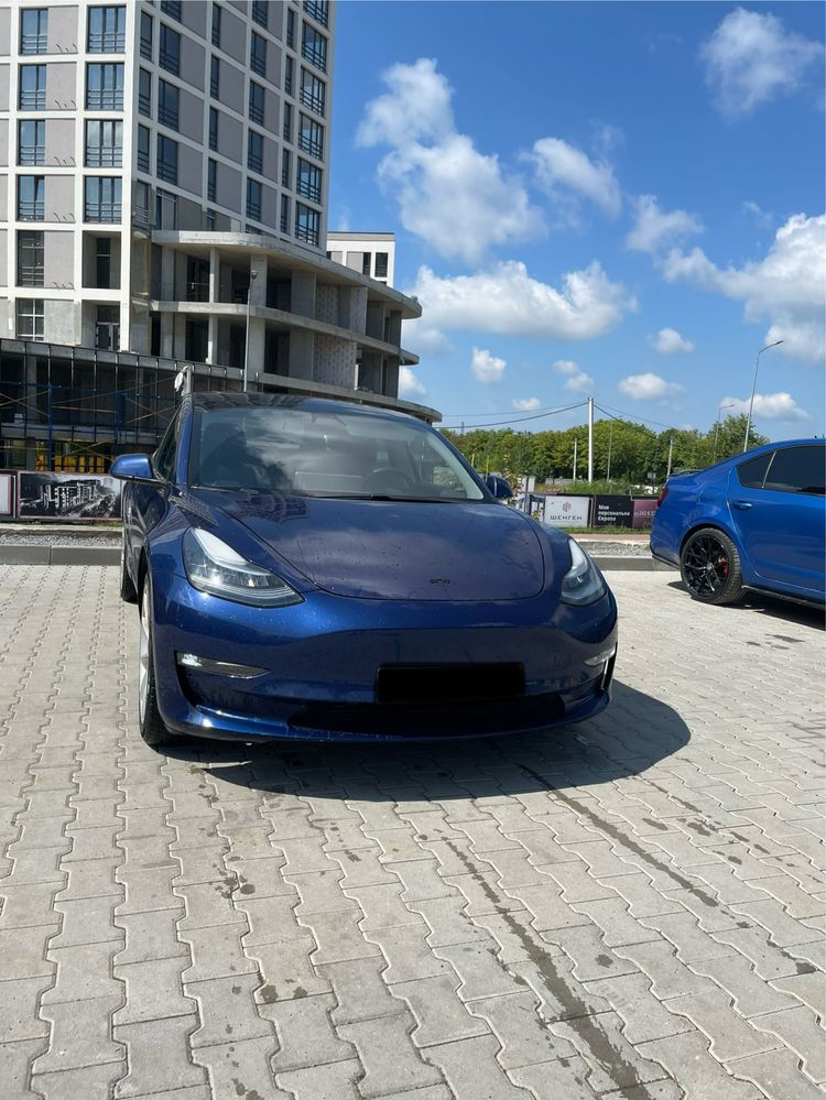 Оренда tesla model 3 dual motor 2019р