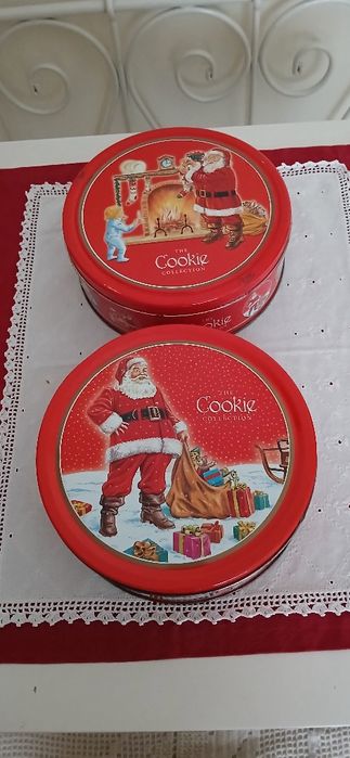 Latas motivo Natal, usadas