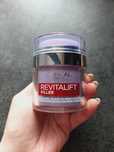 Krem Loreal revitalift filler z kwasem hialuronowym