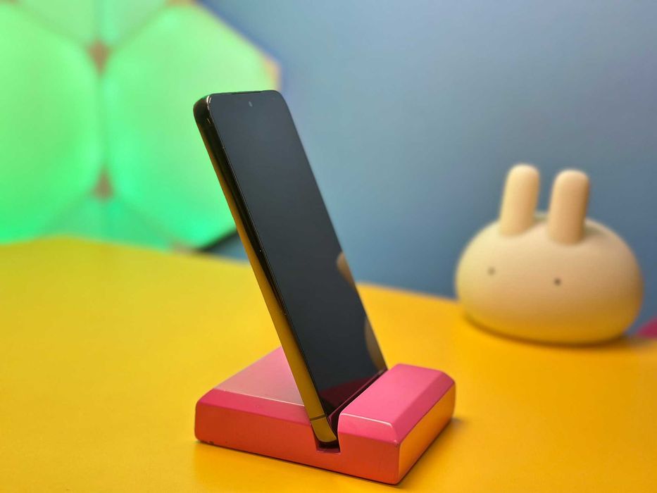 Смартфон Samsung Galaxy S23 8/256GB Black (150818) Б/У З ГАРАНТІЄЮ