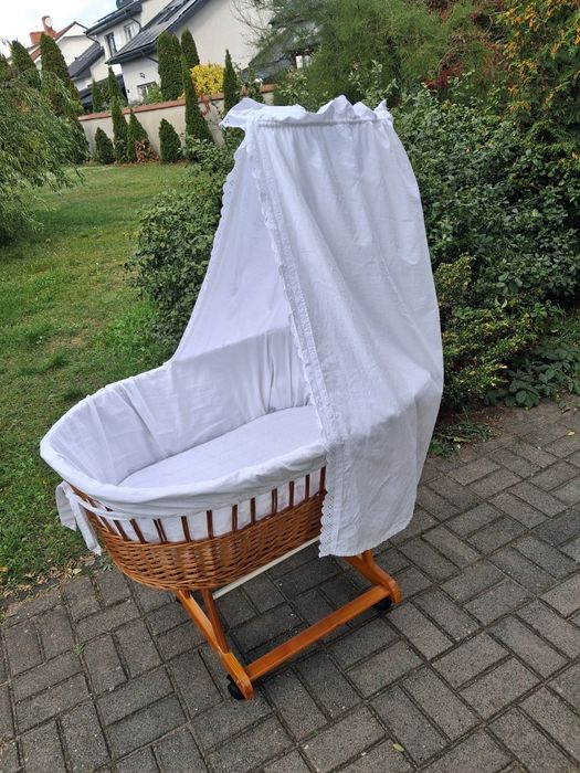 Wiklinowy kosz Mojżesza