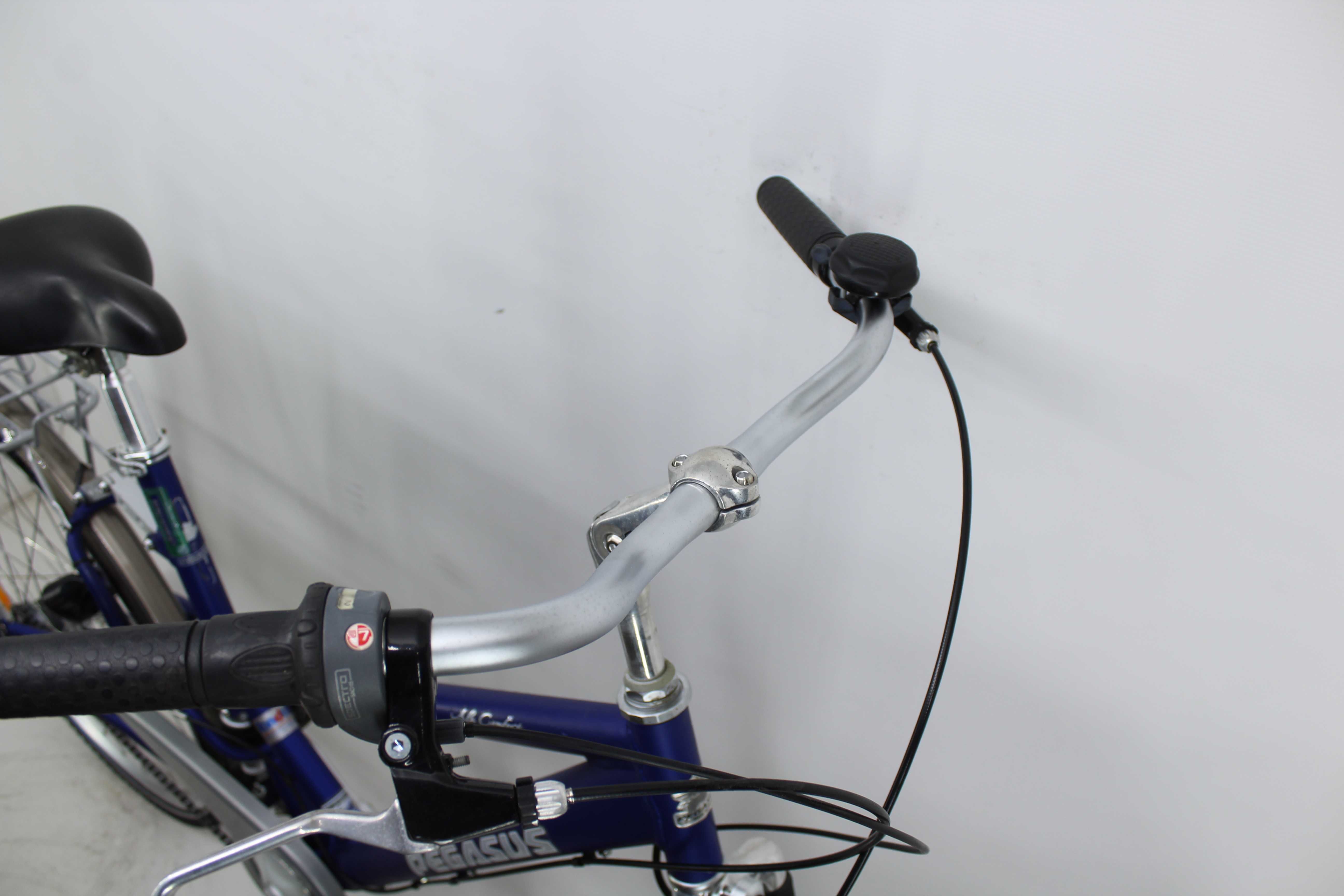 Aluminiowy AMORTYZOWANY rower "PEGASUS" Koła 28'' 7 biegów w piaście