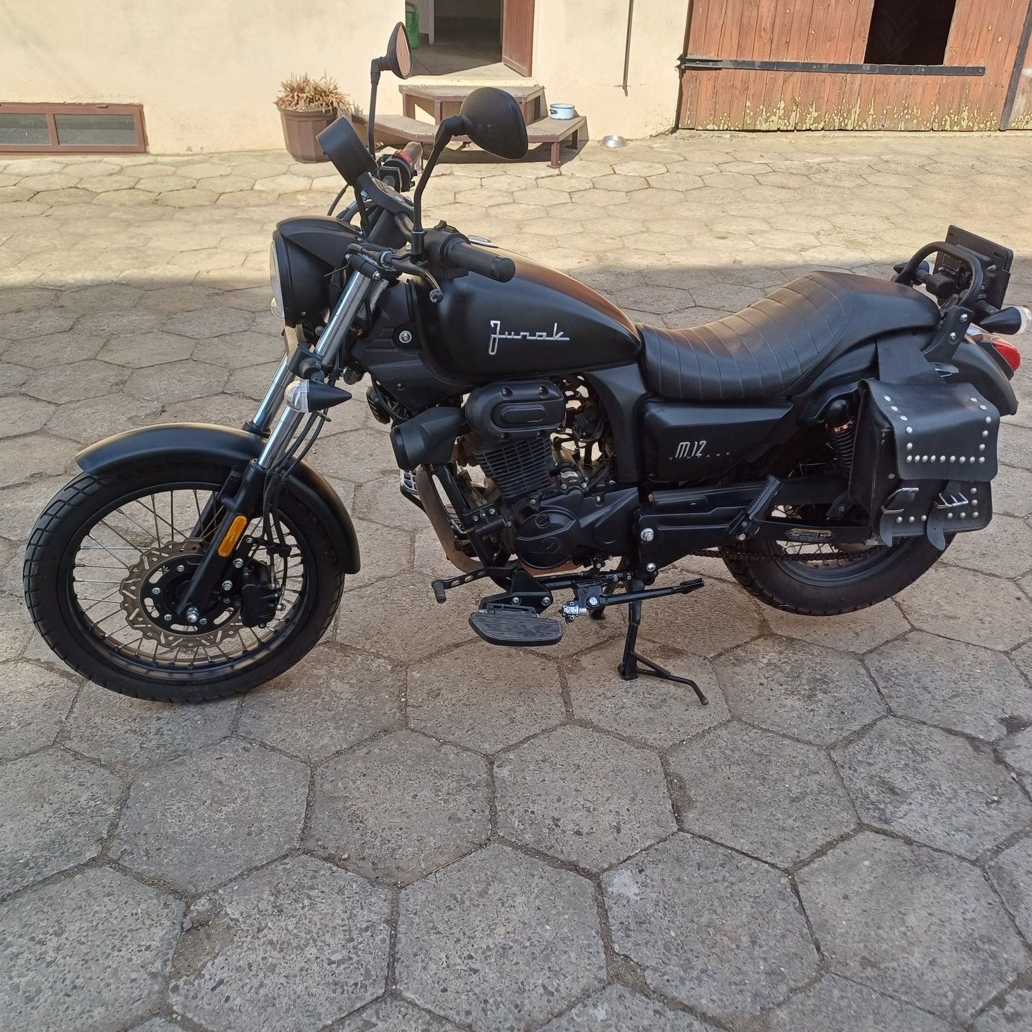 Junak m12 vintage 125