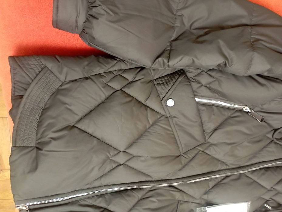 Продам женскую курточку