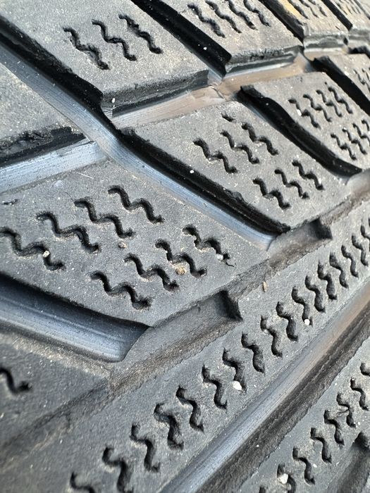 Продам 2ш 215/65/R16 1000грн/колесо