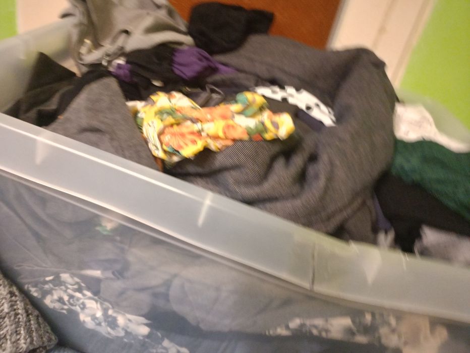 10 kg odzieży damskiej, męskiej i dziecięcej