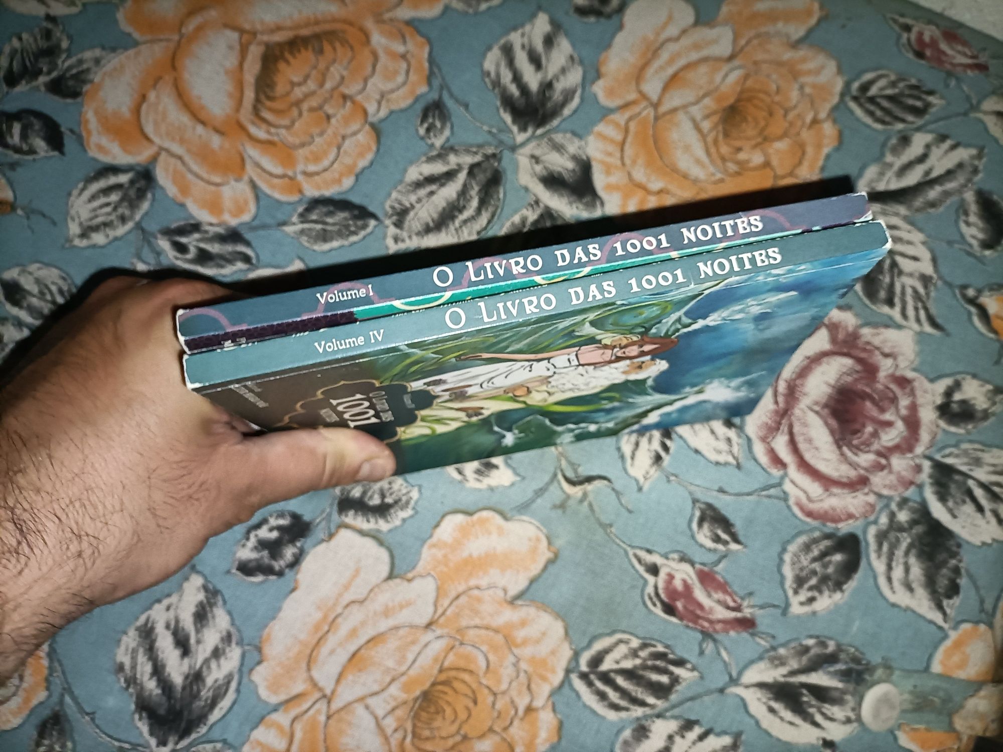 O livro das 1001 noites I e IV