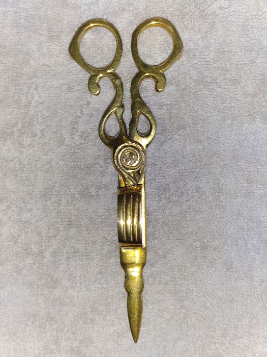 Vintage mosiężny tłumik do świec - nożyczki