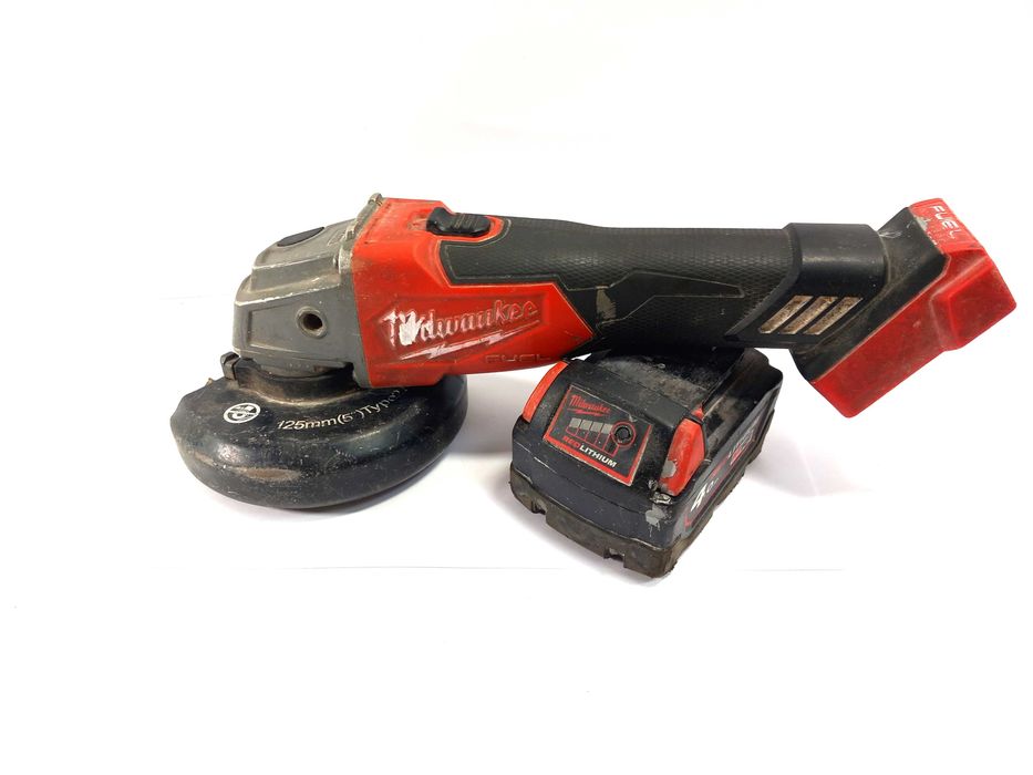 Mocna szlifierka akumulatorowa  MILWAUKEE M18 FSAG125X + AKU 4.0AH
