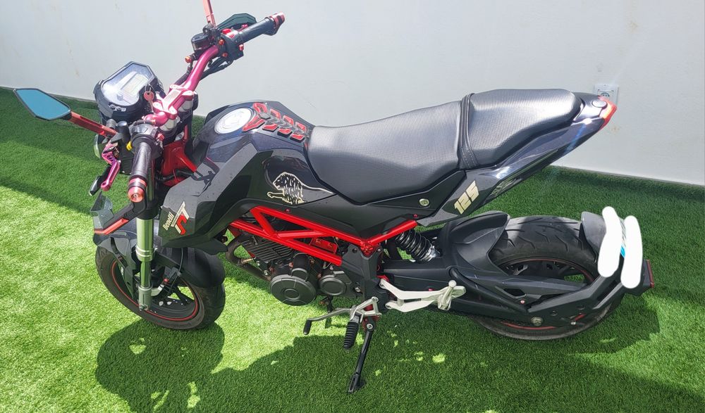 Mini Mota beneli 125 troco por pcx oh por nmax