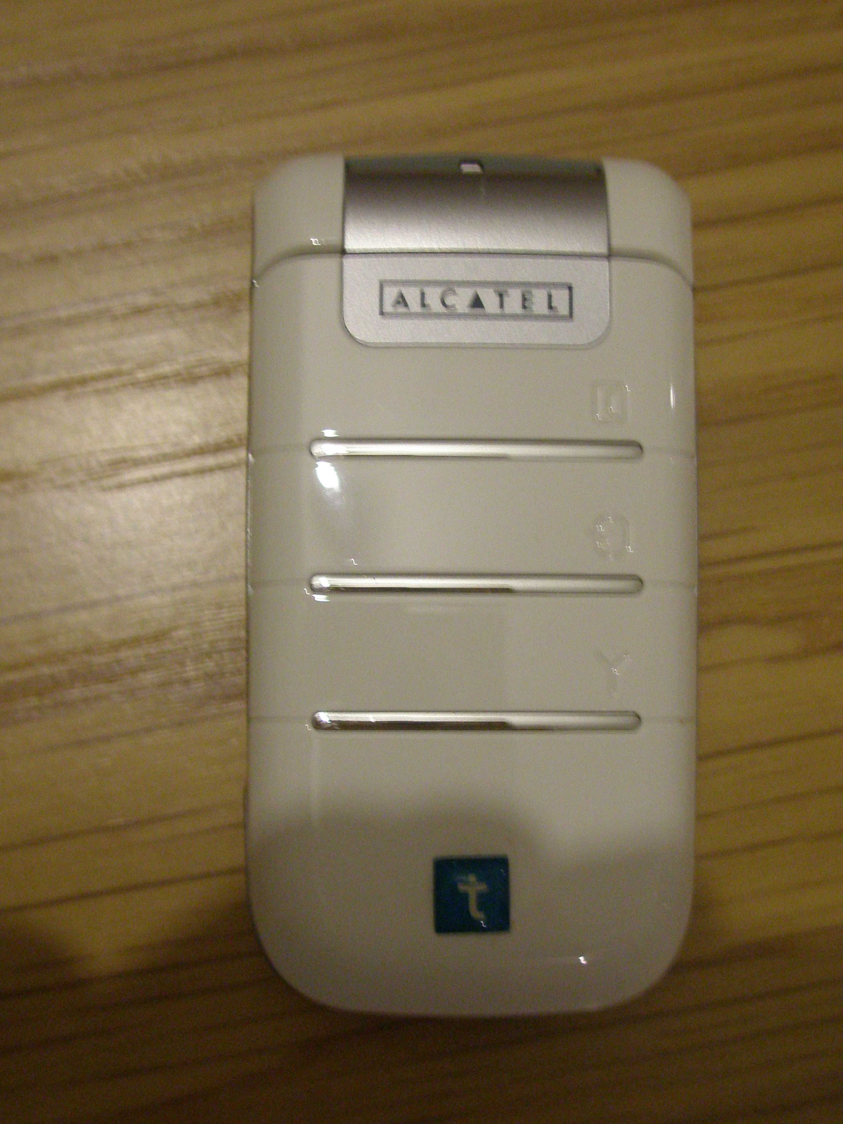 Telemóvel Alcatel OT-E220 (MEO)