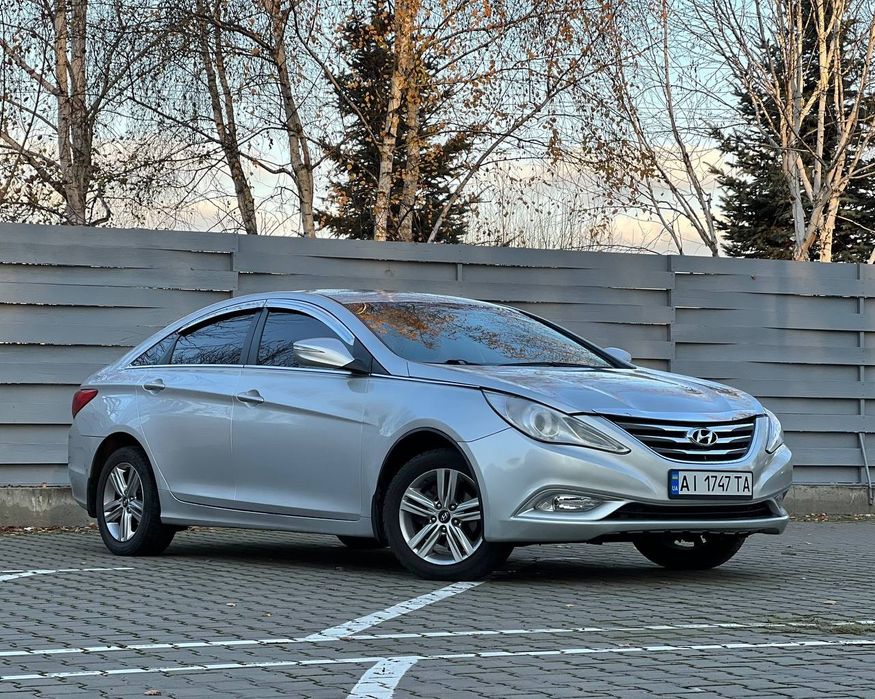 Hyundai Sonata YF