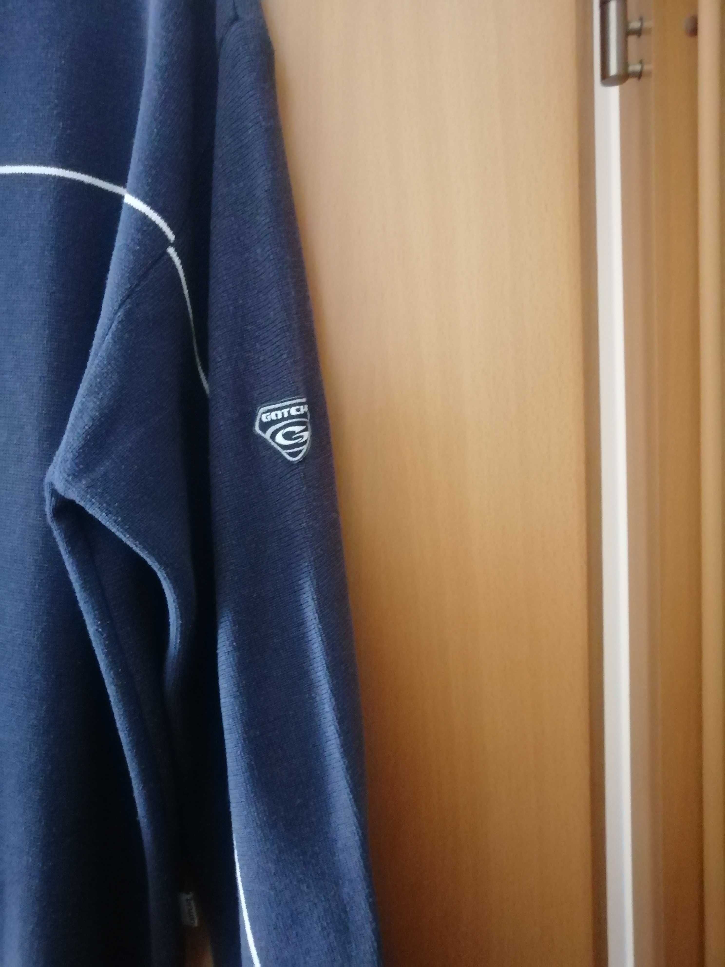 Camisola azul da GOTCHA