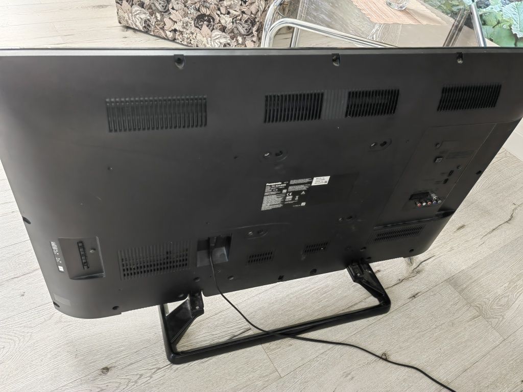 Telewizor Panasonic Tx-42a400e 42"