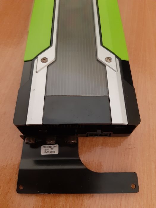 Gráfica tesla K80 24GB