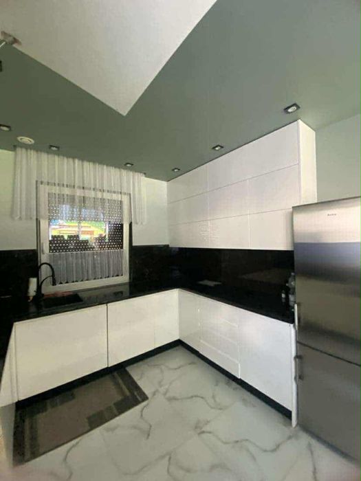 Bliźniak 117 m z działką 550 m, garażem 2 stanowiskowym i klimatyzacją