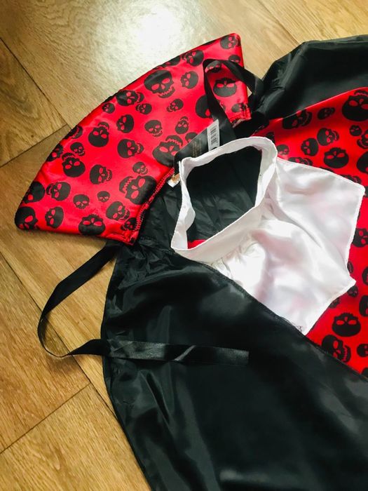 Дракула карнавальний костюм