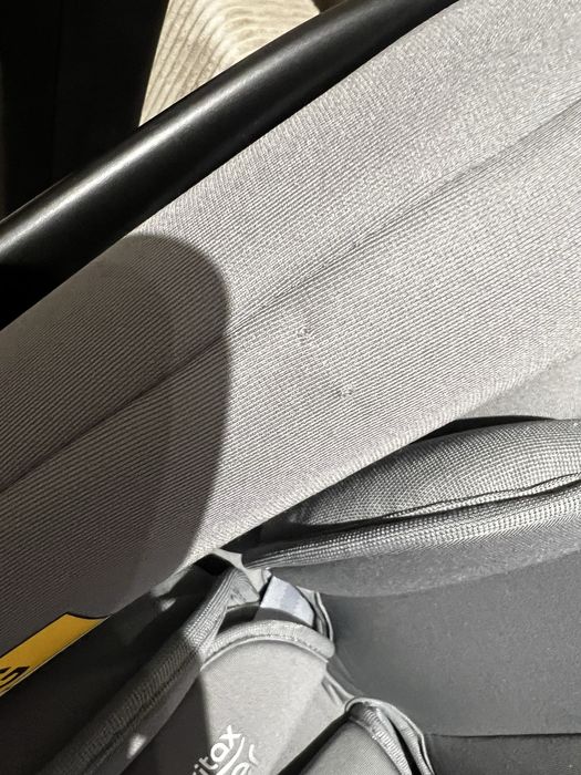 Fotelik samochodowy z bazą britax römer