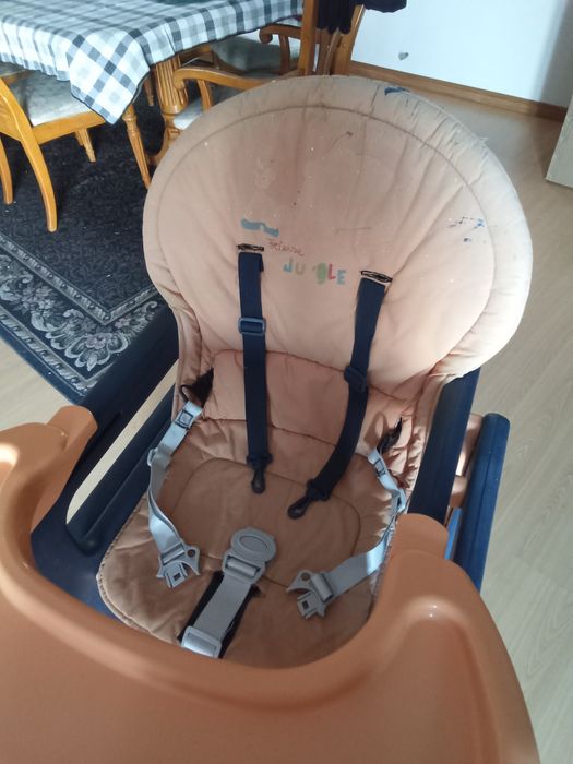 Jane Cadeira alta de criança convertível em cadeira e mesa pequena