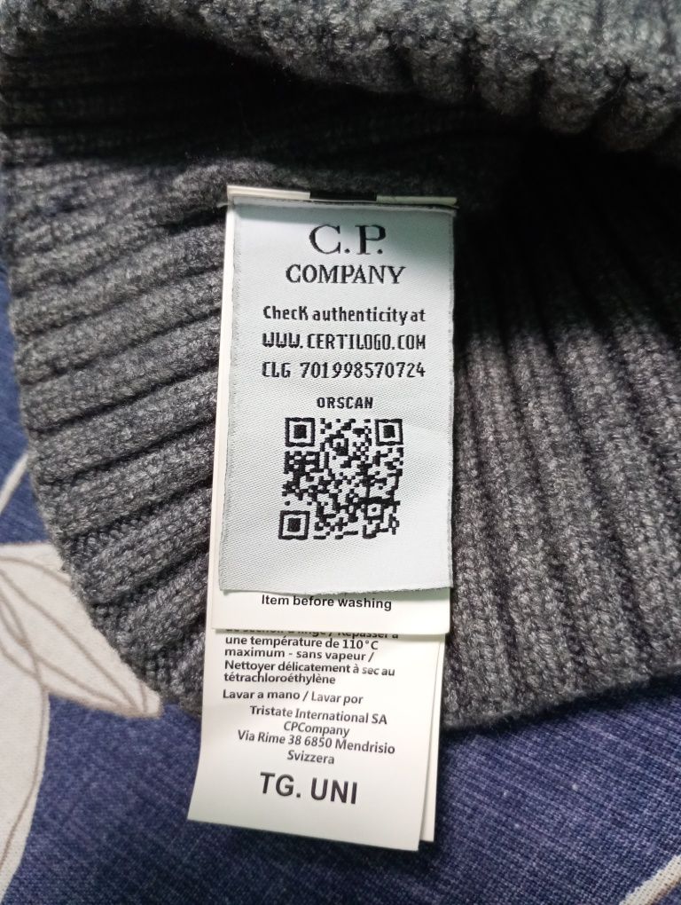 Шапка C.P Company. сп компані