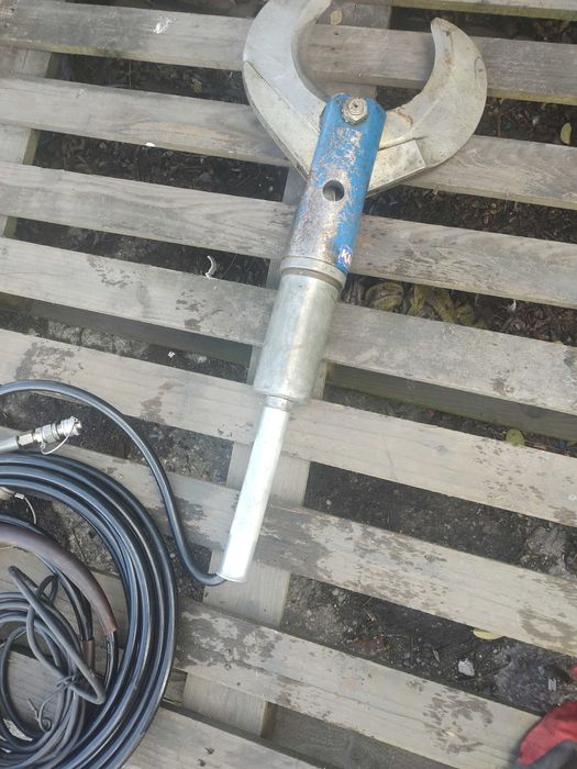 Klauke,Duże nożyce hydrauliczne