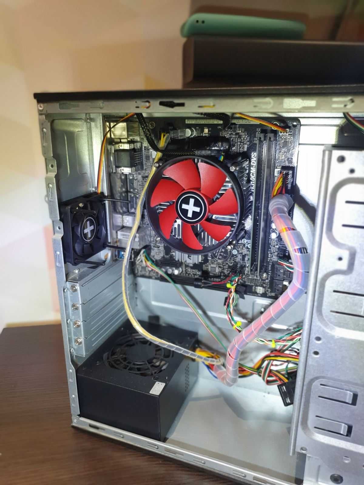Системний блок IntelPentium Gold G5400 /DDR4 8Gb/SSD 200Gb / HDD 700Gb