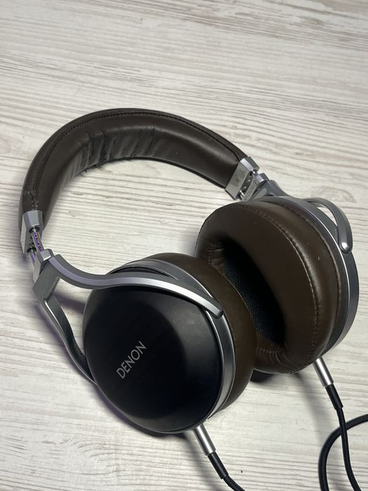 Наушники навушники повнорозмірні Denon AH-D5200 Hi-Fi Hi-Res