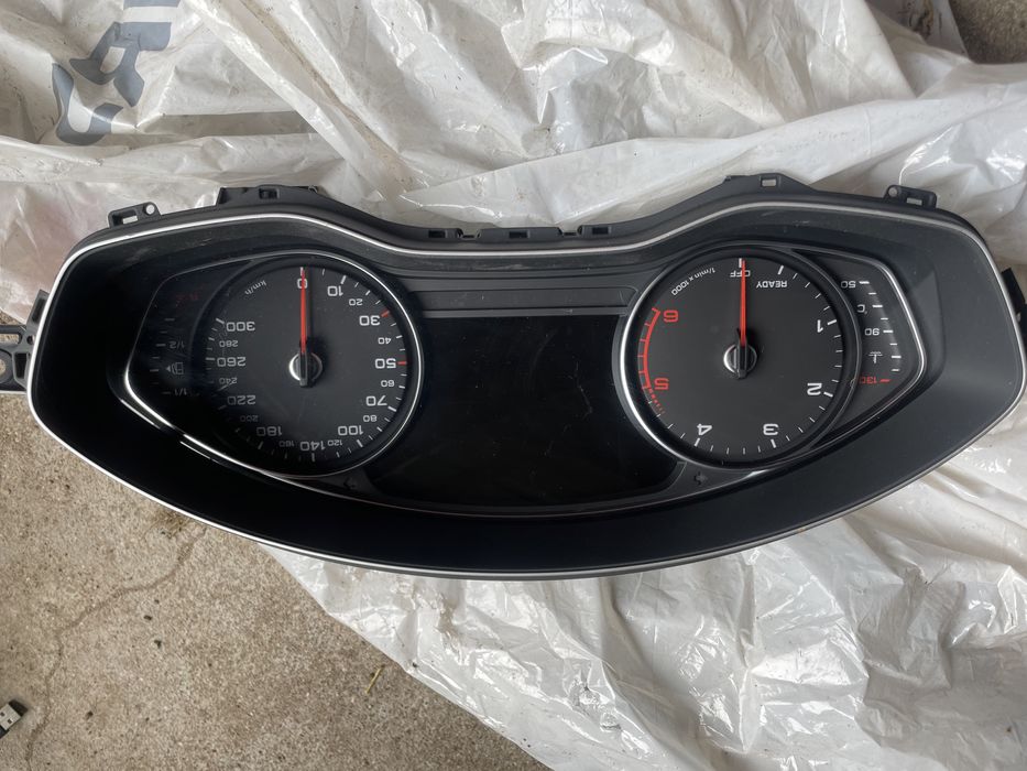 Licznik zegary AUDI A4 B9