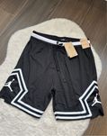Spodenki jordan sportowe meskie czarne biale szorty luzne nike dri fit