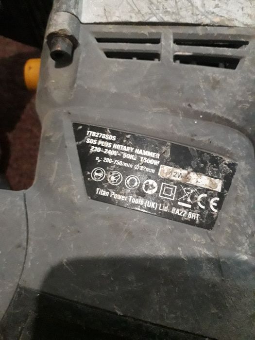 Перфоратор TITAN