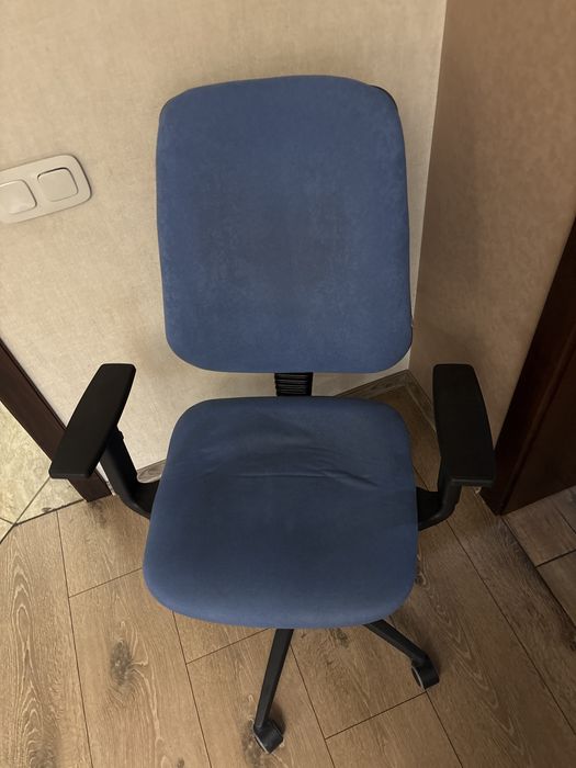 Крісло учнівське