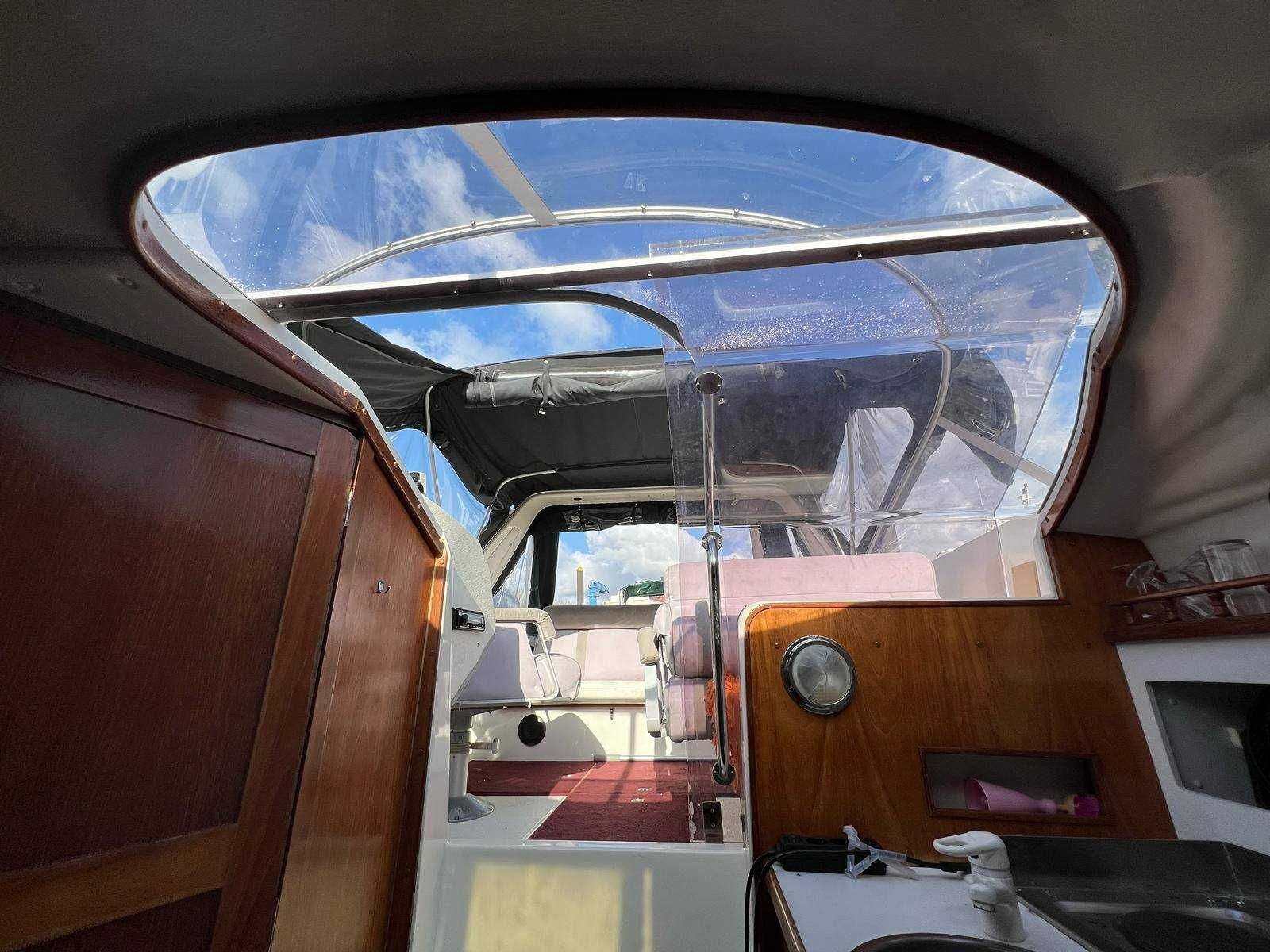 Barco  para vender na ponte do freixo