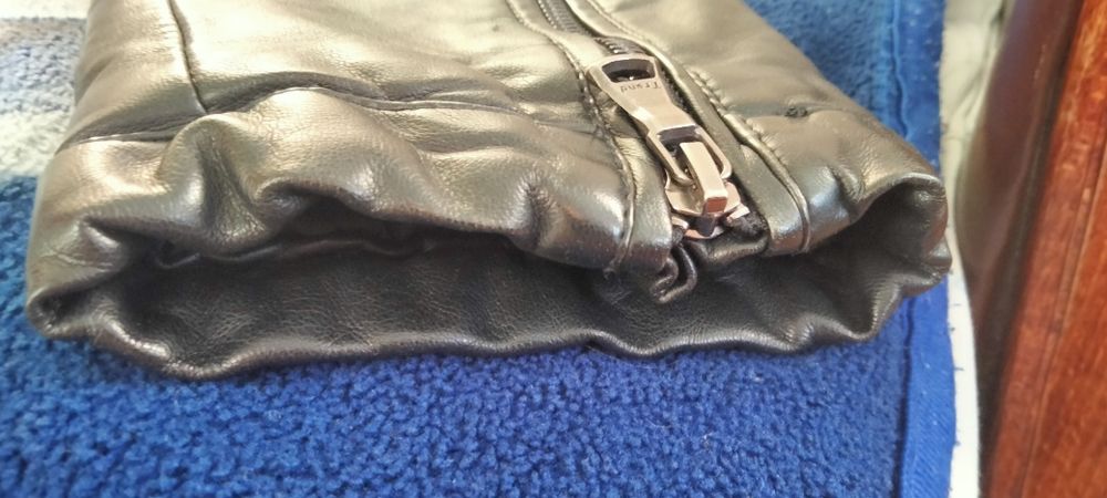 Курточка кожзам байкерская практически новая