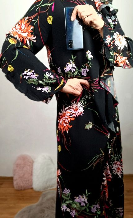 Nowa czarna w kwiaty z falbanami sukienka damska maxi długa XS  H&M 
S