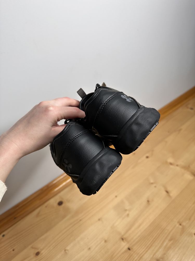 Кросівки oxypas 37р. оригінальні, чорні