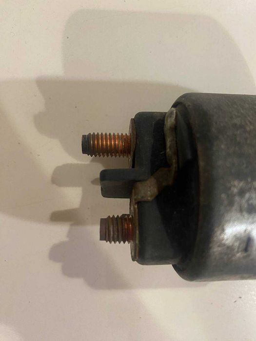 Втягивающее реле стартера