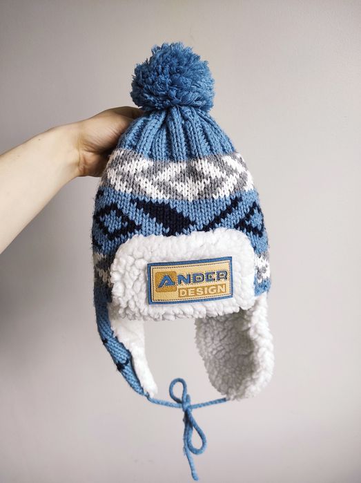 Bardzo ciepła czapka zimowa z misiem / uszatka / pilotka góralska