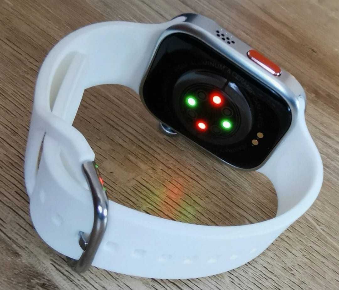 Nowy smartwatch Biały