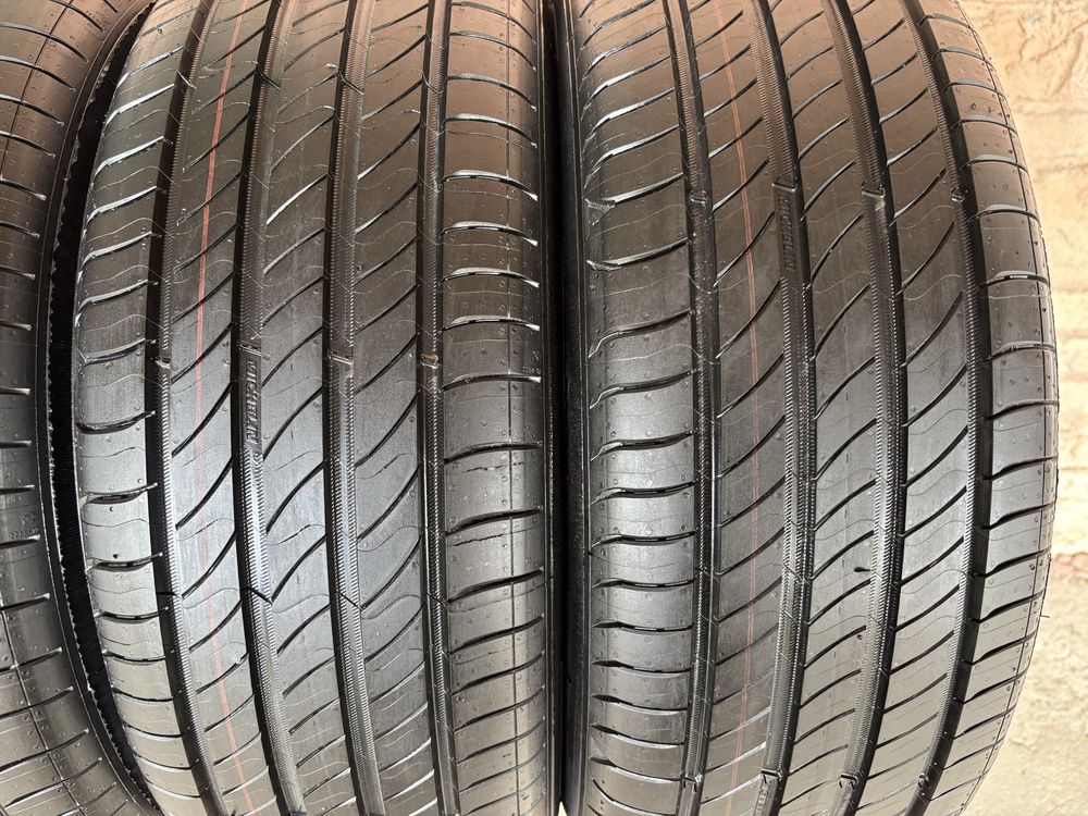 Комплект нових літніх шин 195/55R16 Michelin