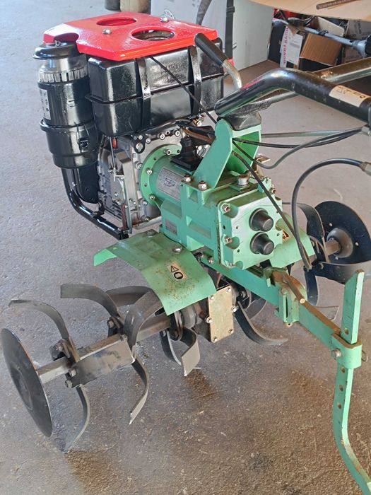 Motoenxada Nova a diesel 12cv