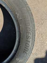 Vende-se usados 2 pneus Bridgestone