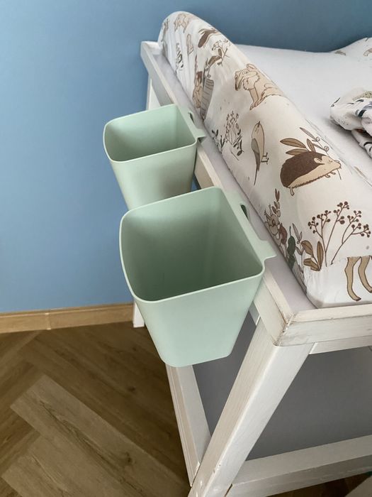 Przewijak drewniany z akcesoriami